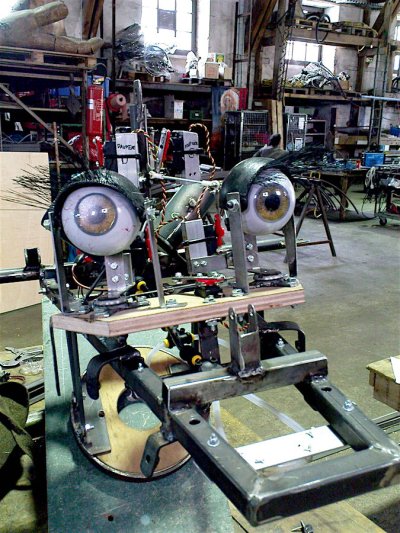 vue mécanique yeux-oreilles-truffe-gueule