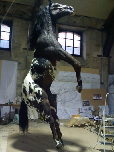 cheval pendu pour "Rue de la chute" 2012